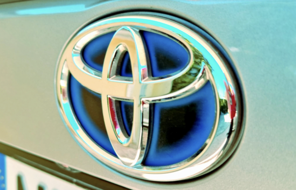 Car Tech Toyota Making Progress on Hydrogen-Powered Engines? (H1)