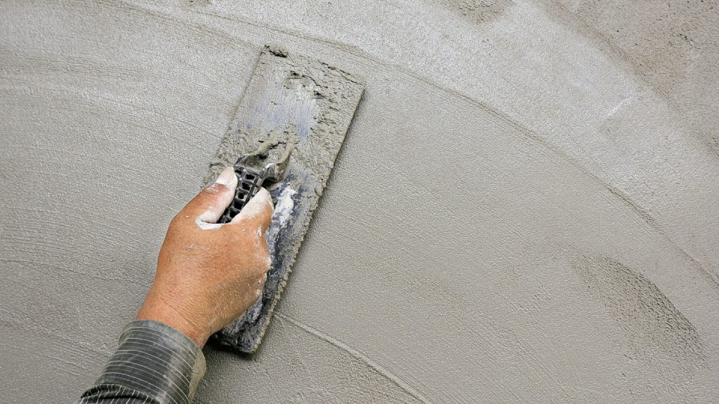 3 Saving Tips to Consider When Installing Polished Plaster Walls