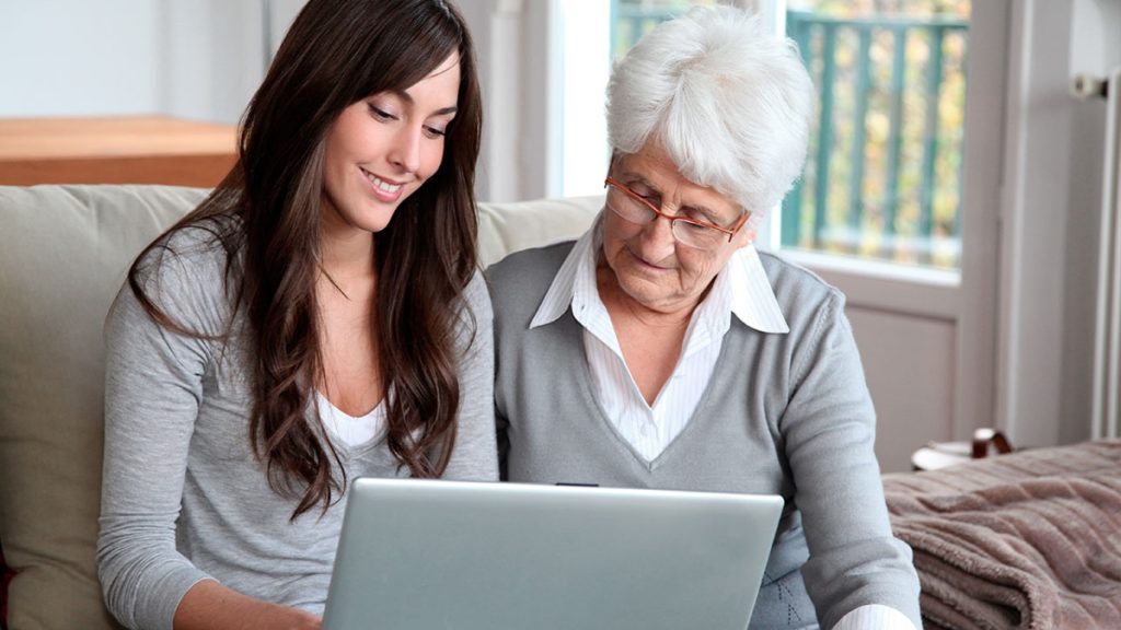 4 Ways Technology Can Make Assisted Living Easier for Your Loved One