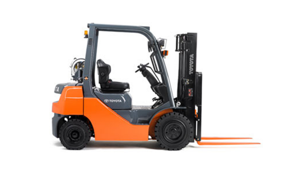 WHAT TO KNOW WHEN YOU HIRE A FORKLIFT