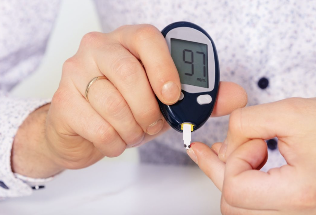 5 Tips to Lower Blood Sugar and Affordable Medication Options
