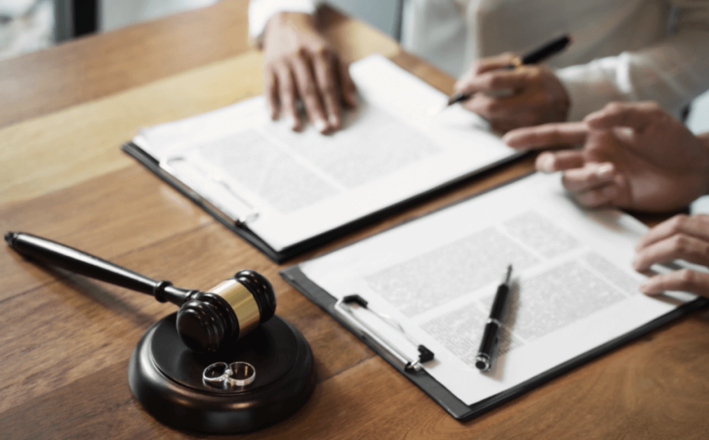 How to Choose a Divorce Attorney