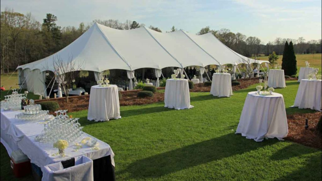 6 Things to Consider When Choosing a Skyline Tents Company