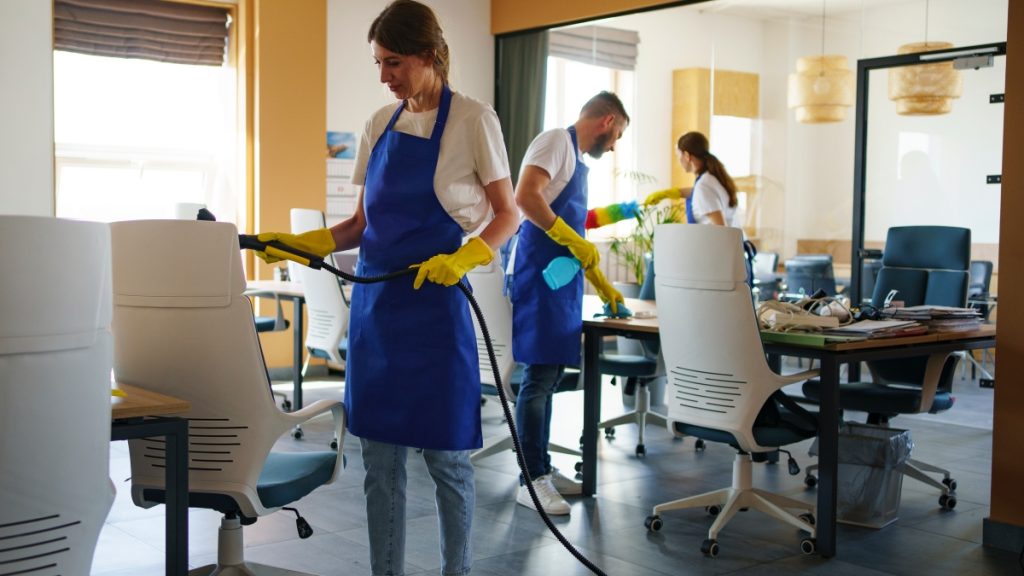 6 Convincing Reason To Partner With A Commercial Cleaning Company For Your Business