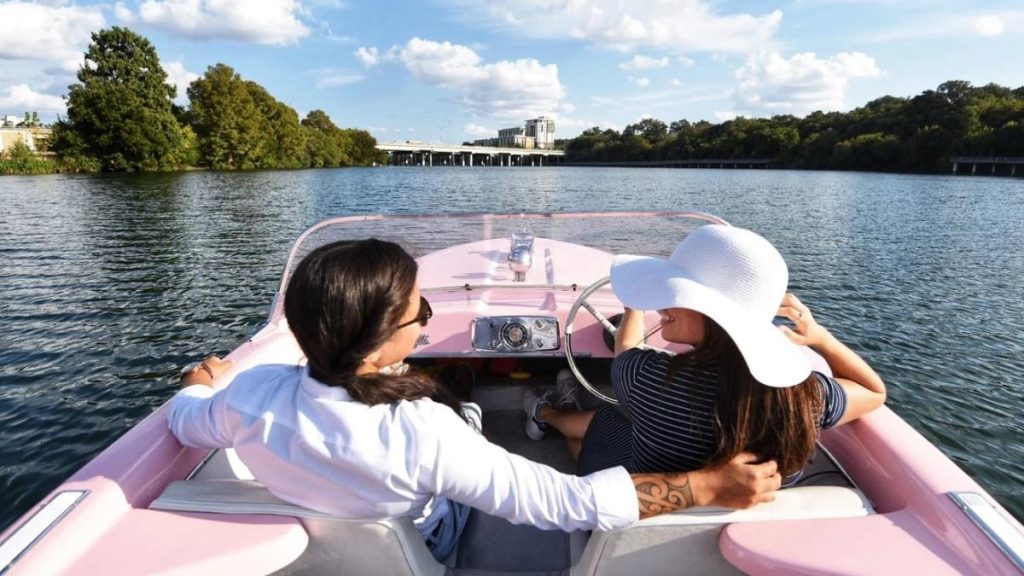 Discover the Serenity of Austin with Boat Rentals